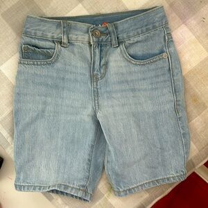 Children’s Place light blue denim shorts size 5